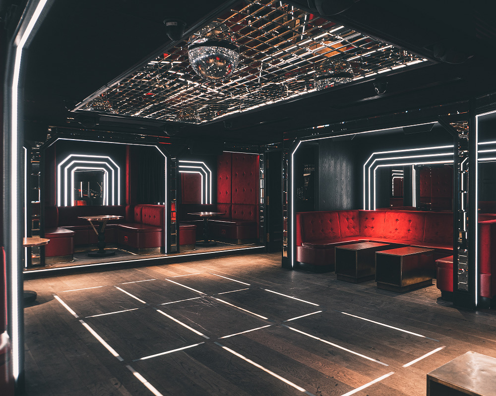 Taff Jim Vip Scotch of St James VIP Table | Best Clubs in London