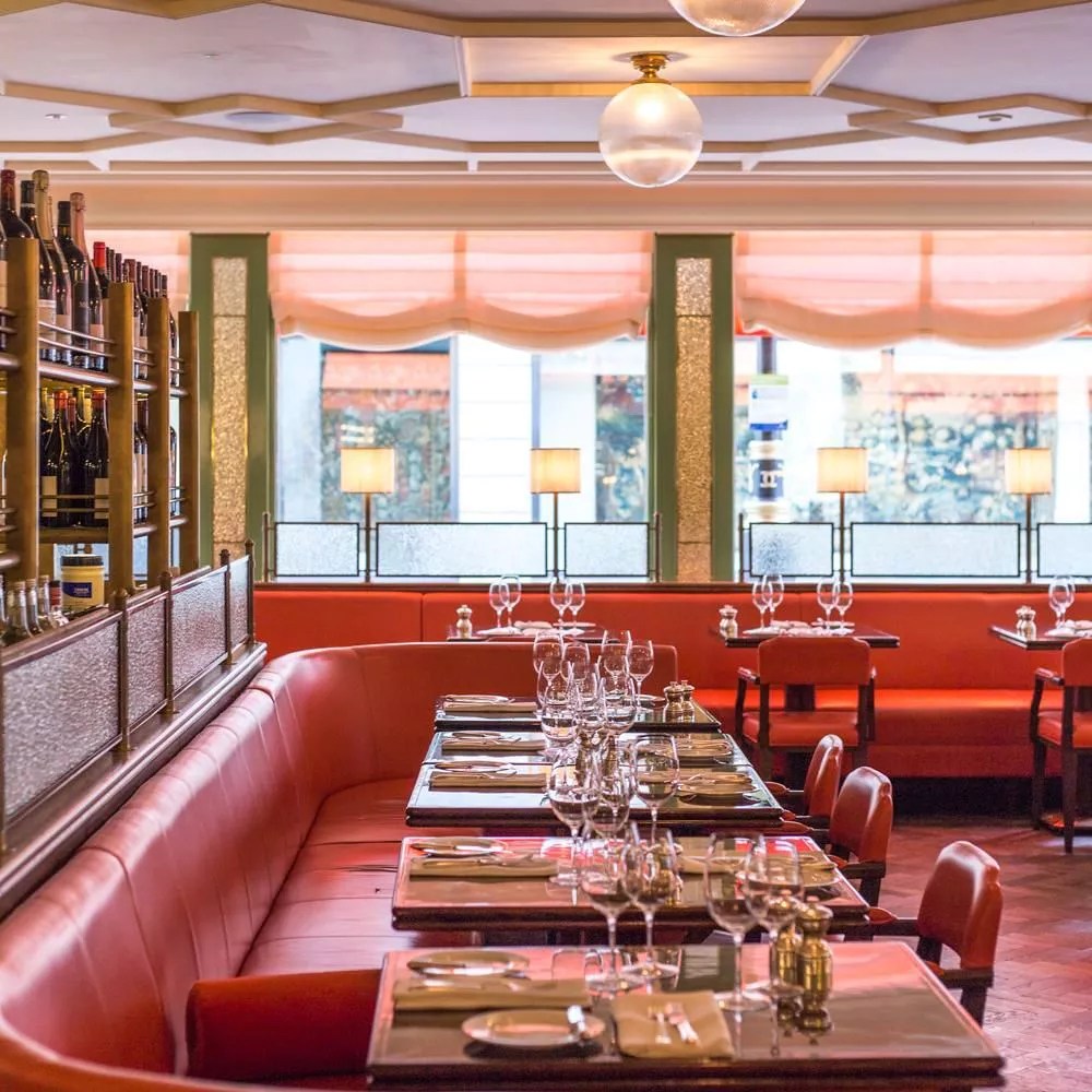 45 Jermyn St restaurant tables.